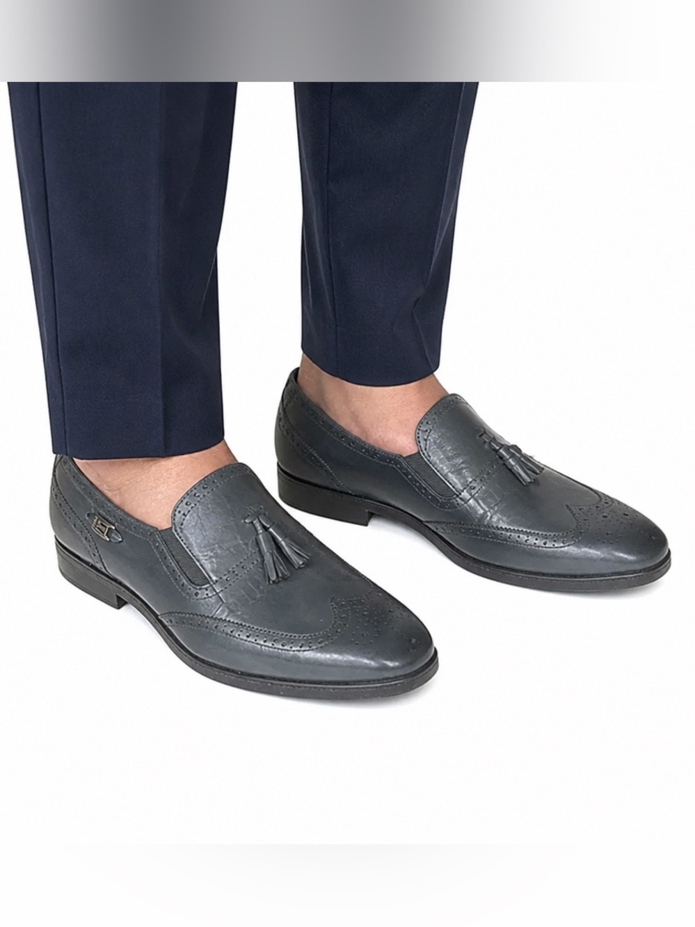 British Collection Mens Gray Leather Tassel Loafers 12 M/W With Brogue Detailing